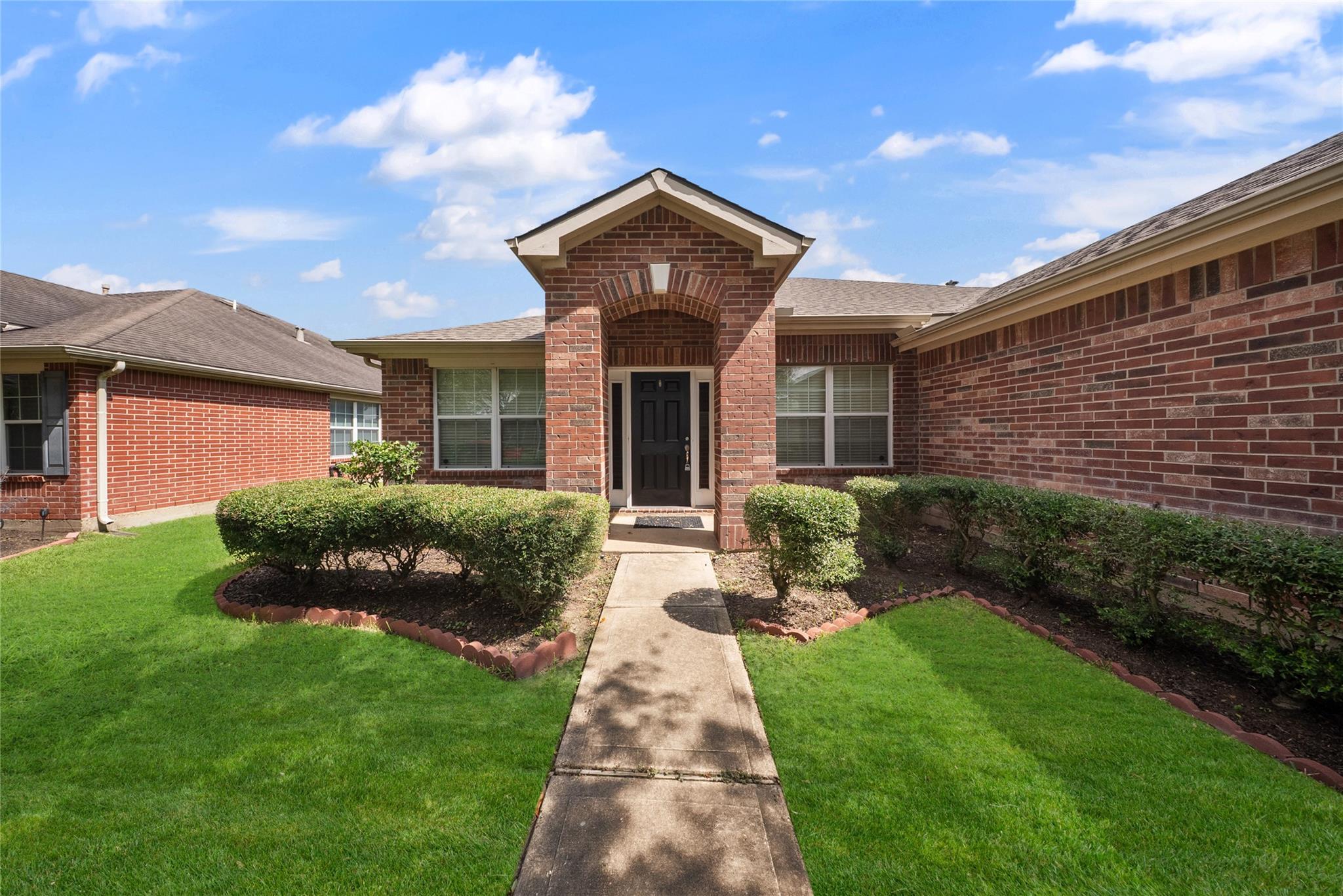 2219 Rocky Hollow Lane