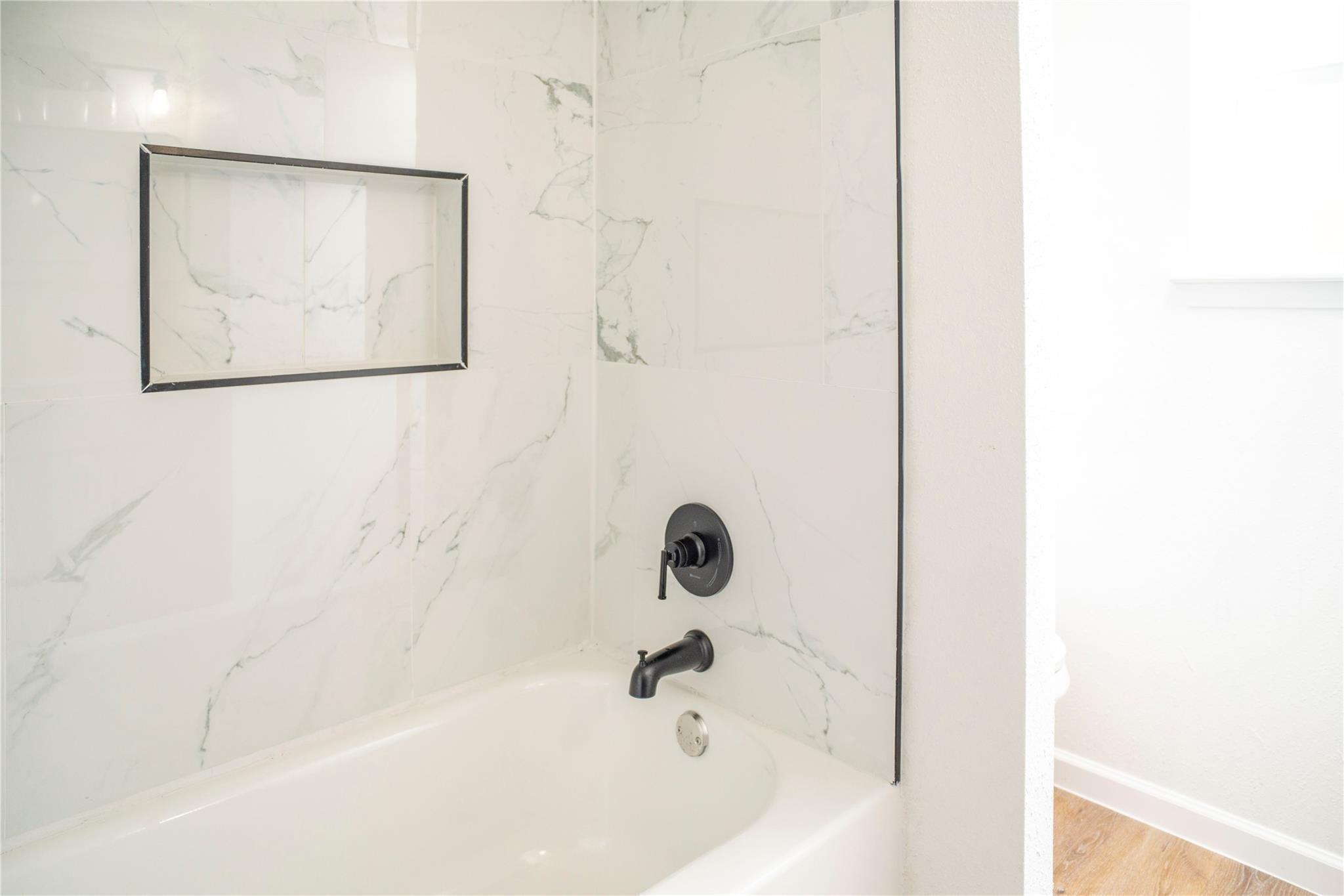 9214 Woodland Oaks Drive