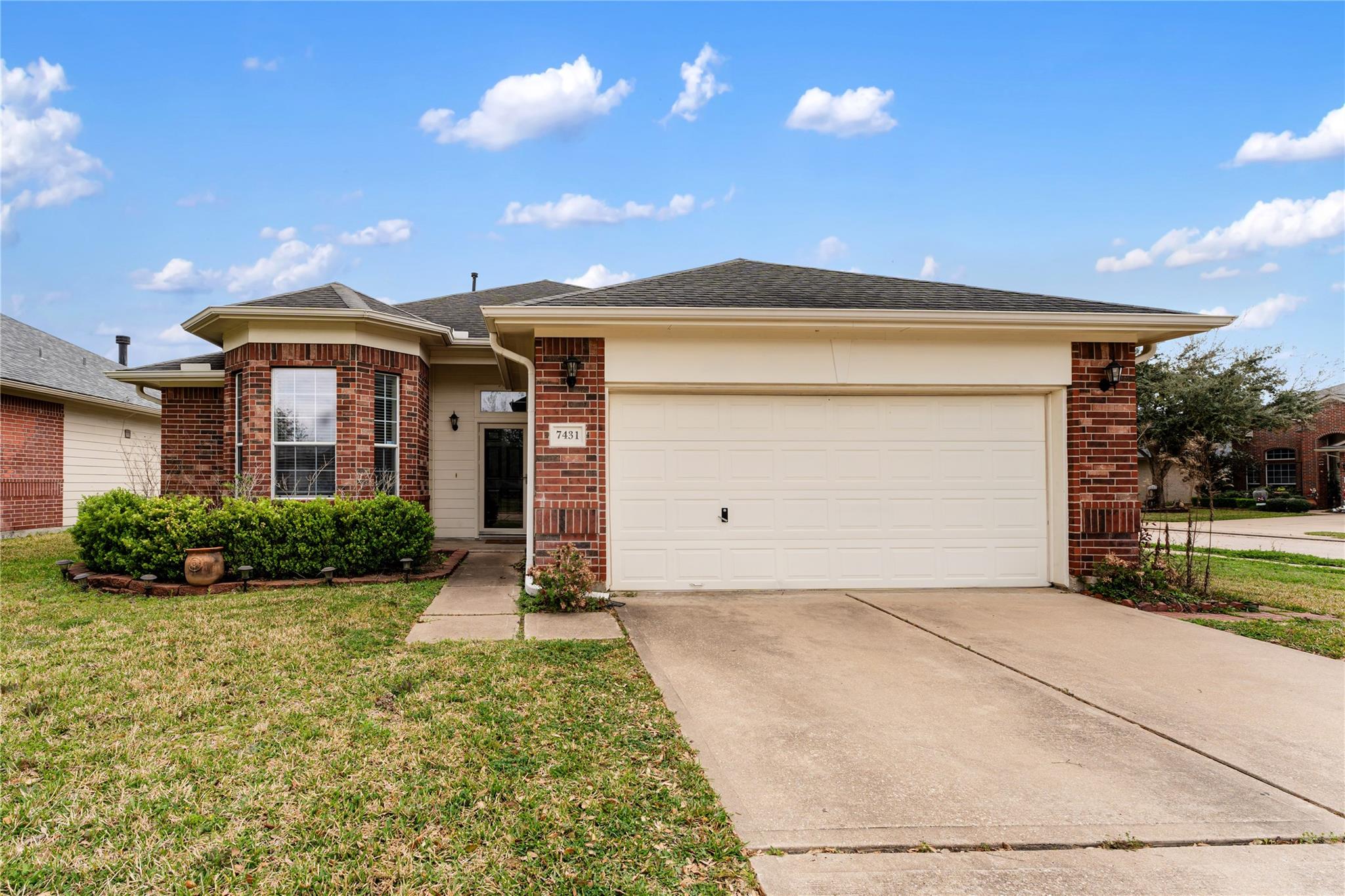 7431 Sabinal Creek Drive