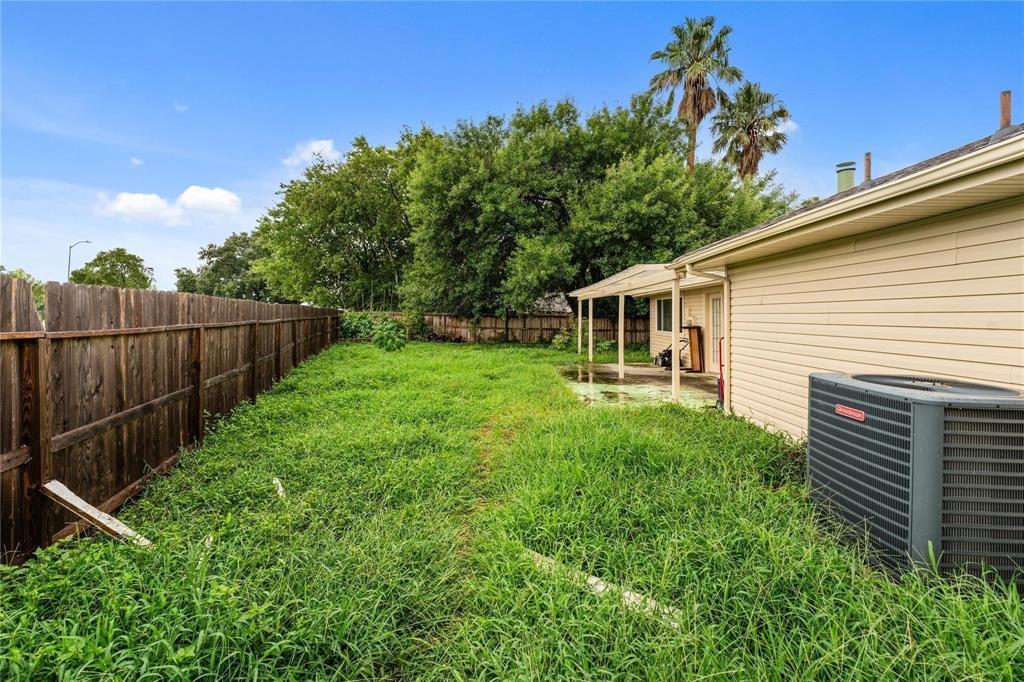 13418 Cricket Wood Circle