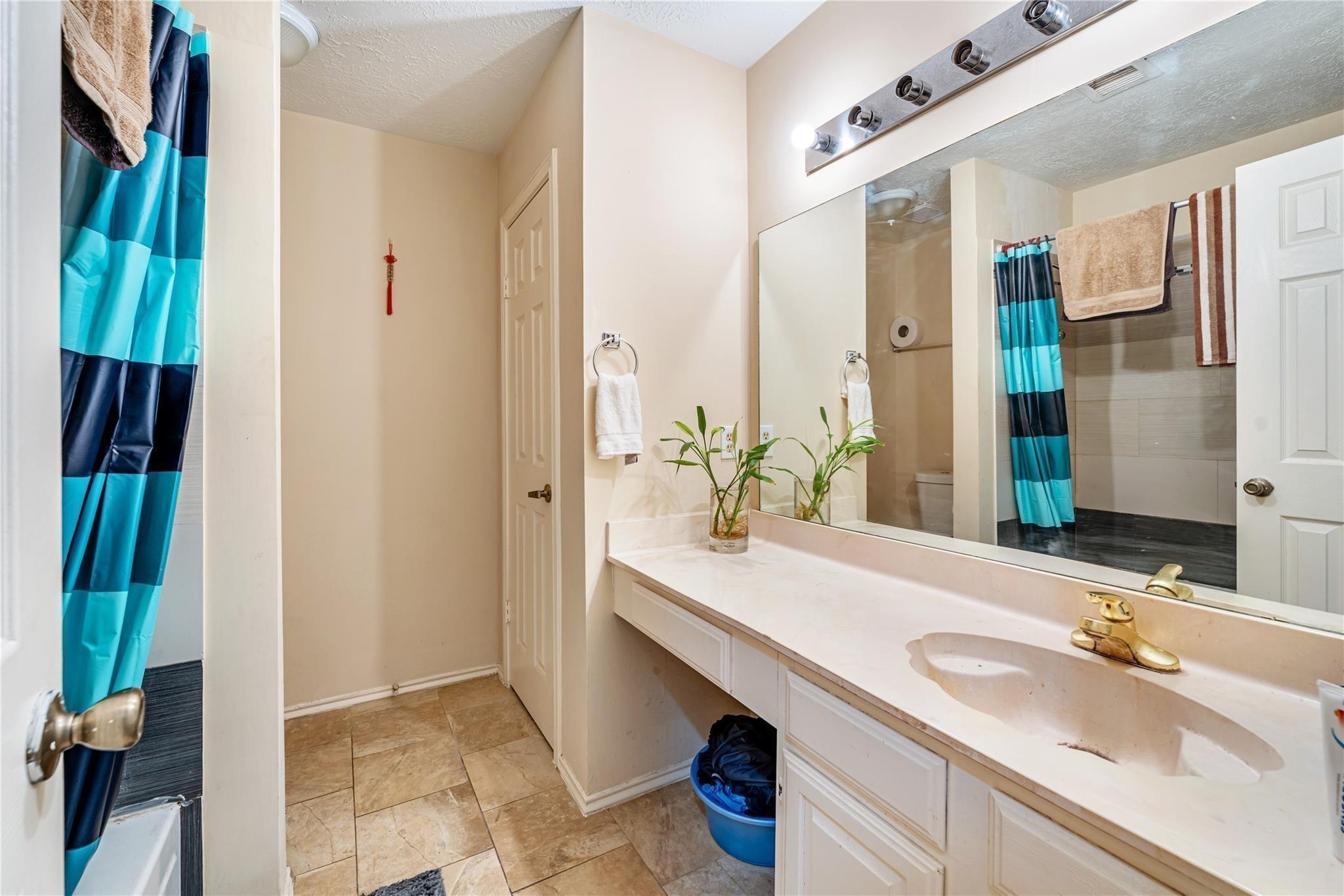 13418 Cricket Wood Circle