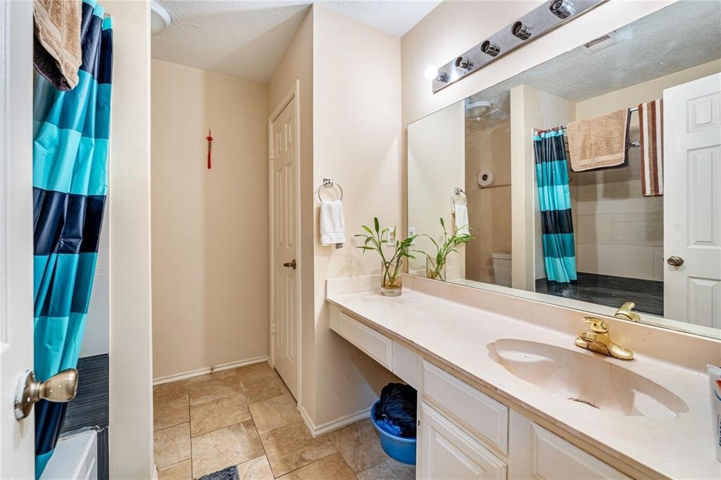 13418 Cricket Wood Circle