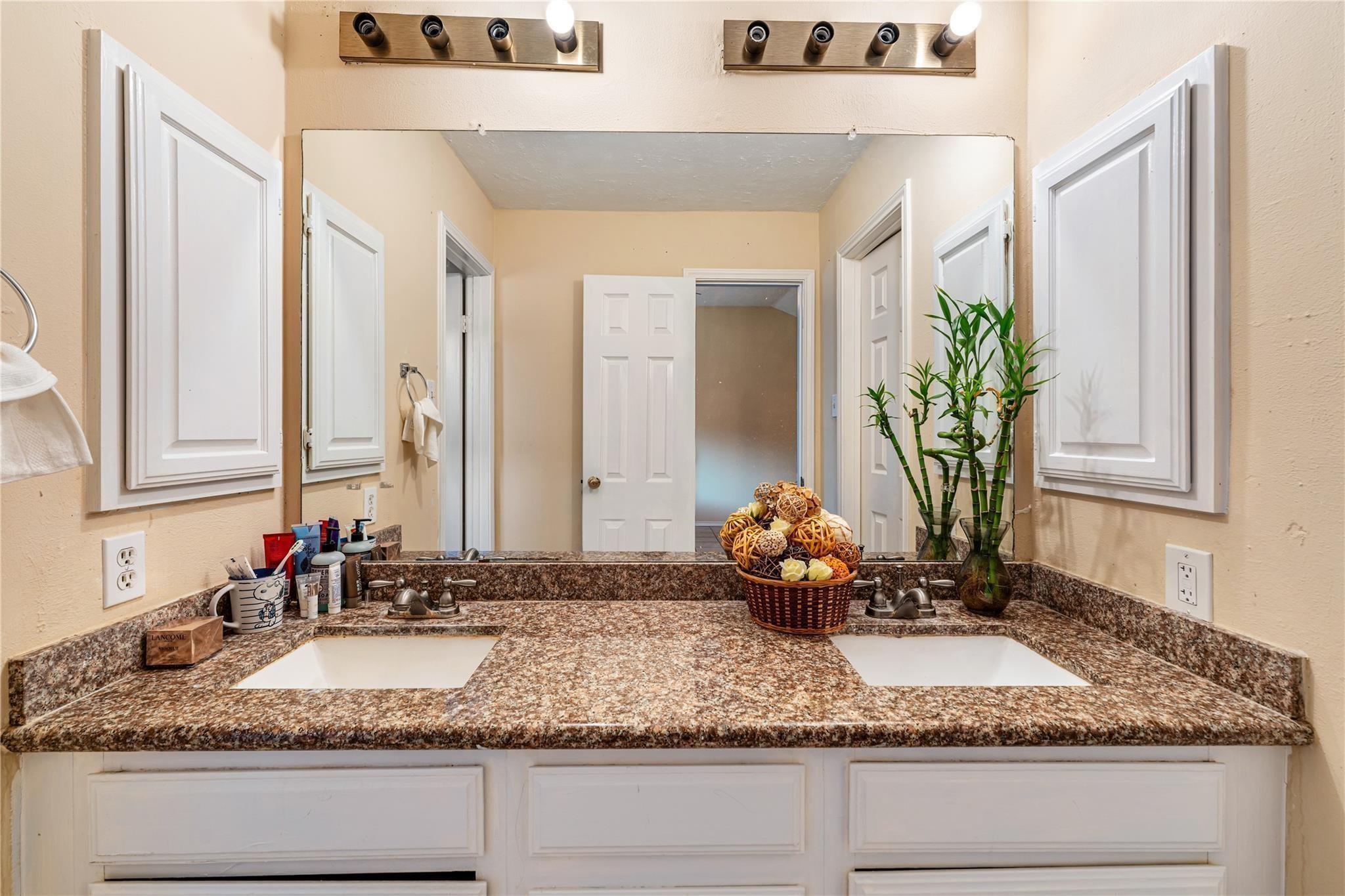 13418 Cricket Wood Circle