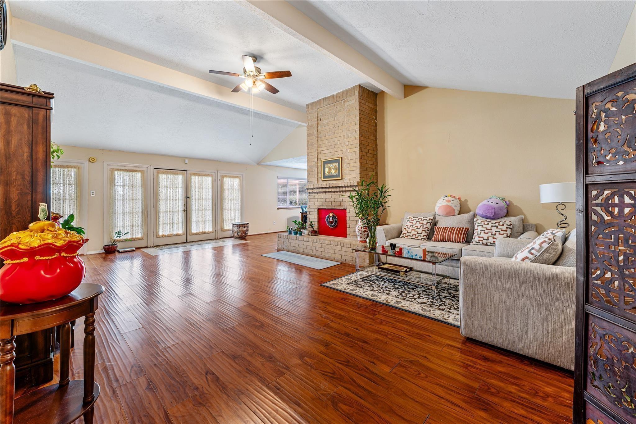13418 Cricket Wood Circle