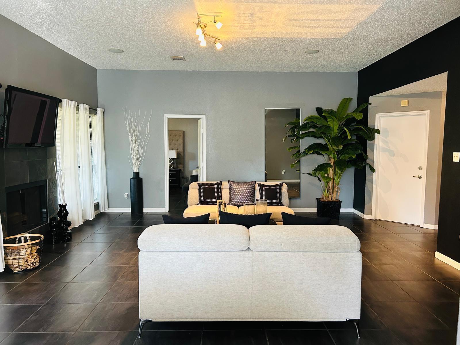 1710 Blue Heather Lane