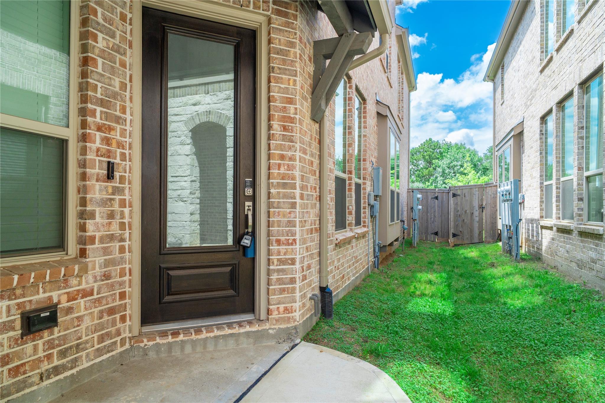 6526 Bramble Cove Lane