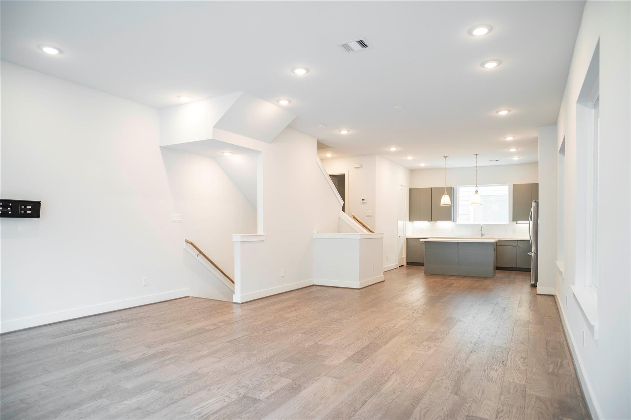 4225 Eli Street