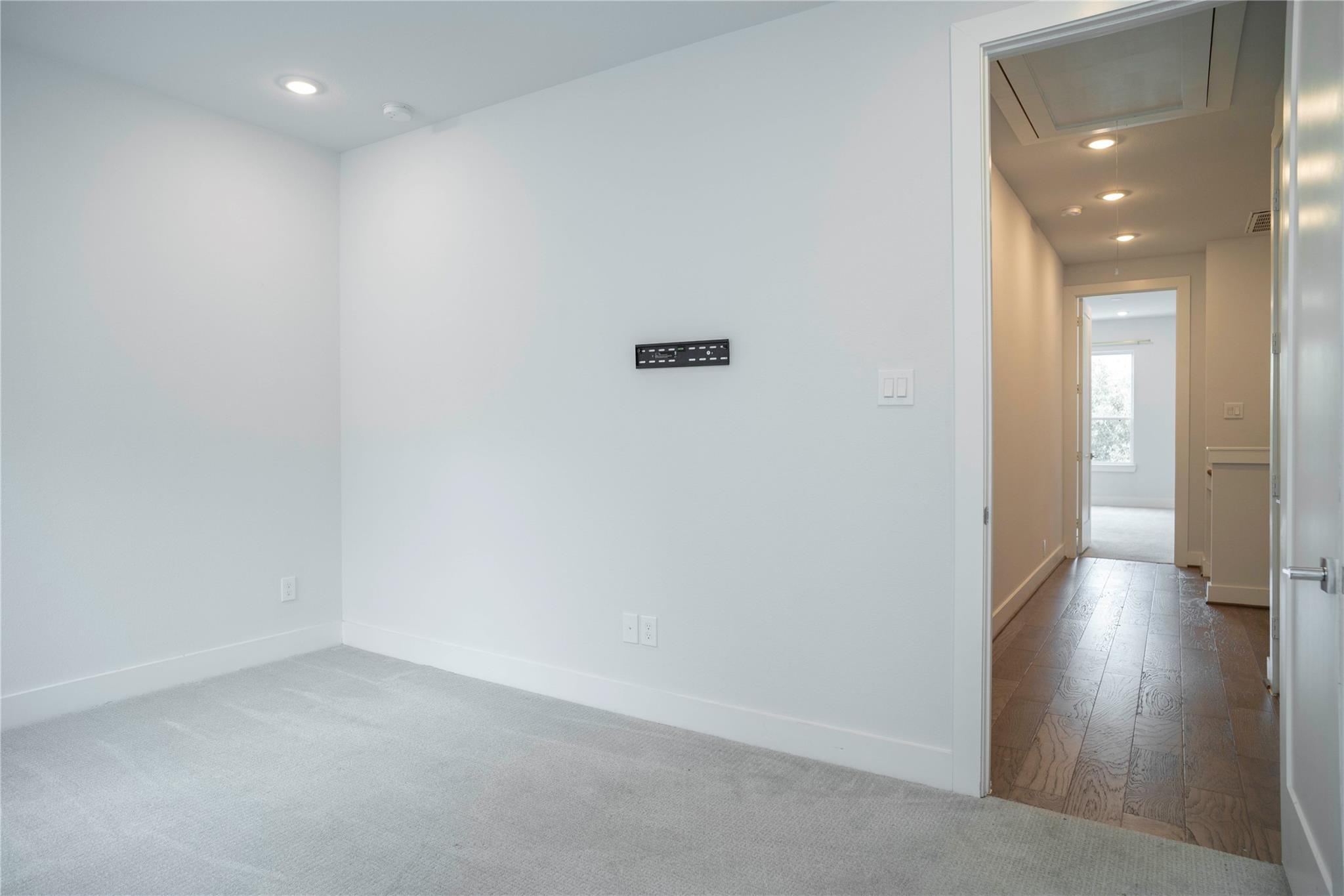 4225 Eli Street