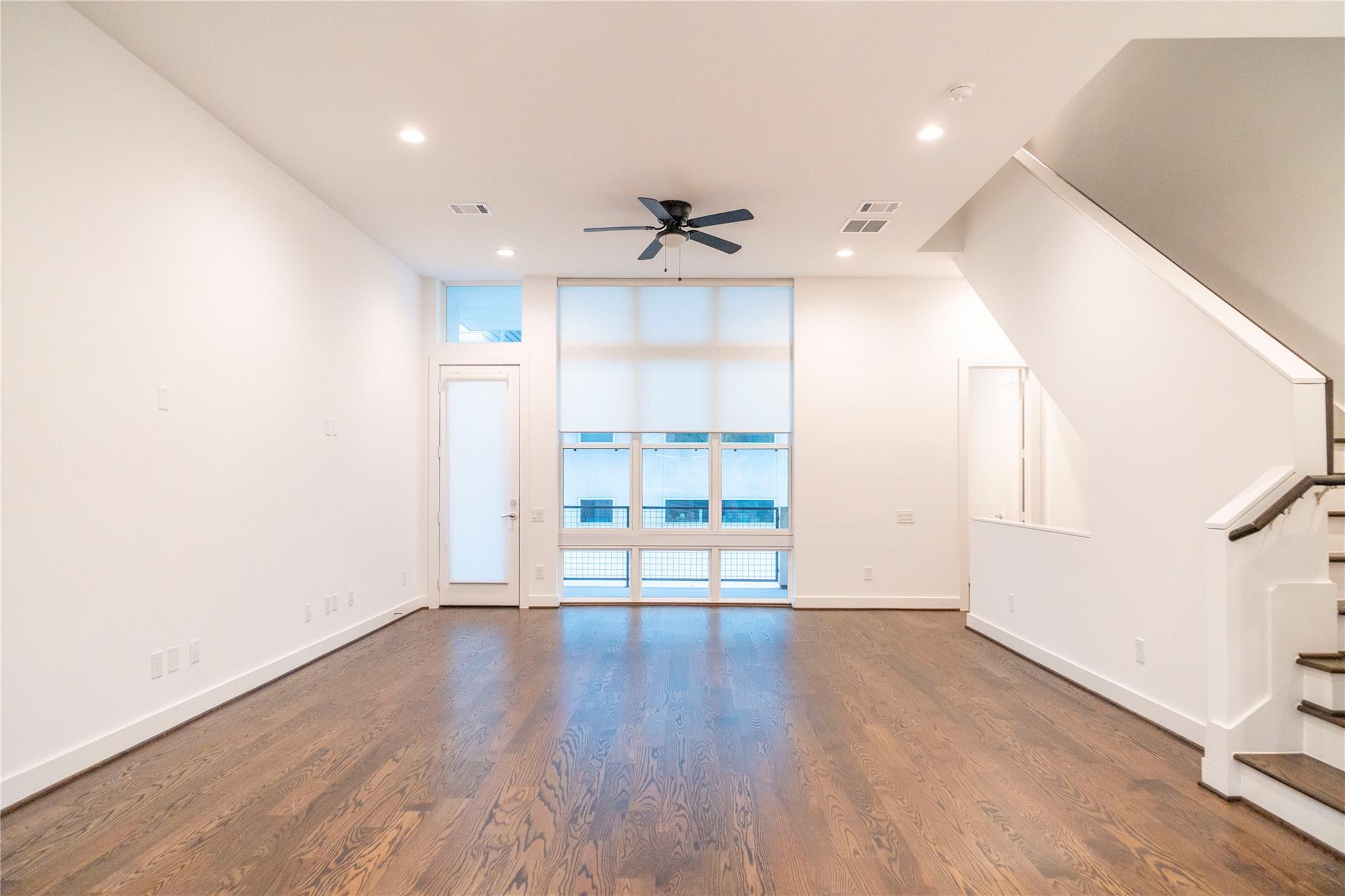 5869 E Post Oak Lane, Houston