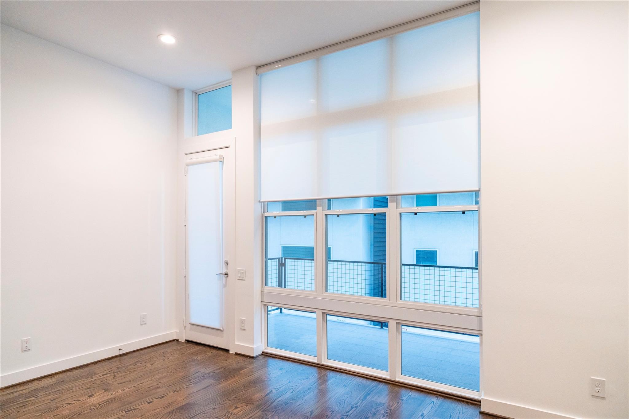 5869 E Post Oak Lane, Houston