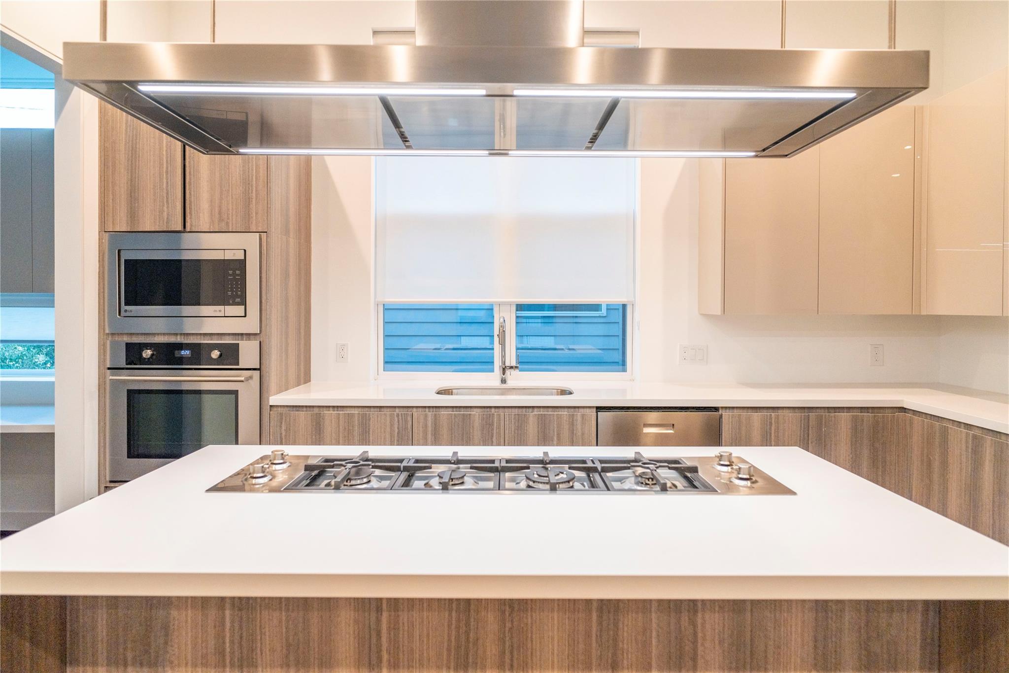 5869 E Post Oak Lane, Houston