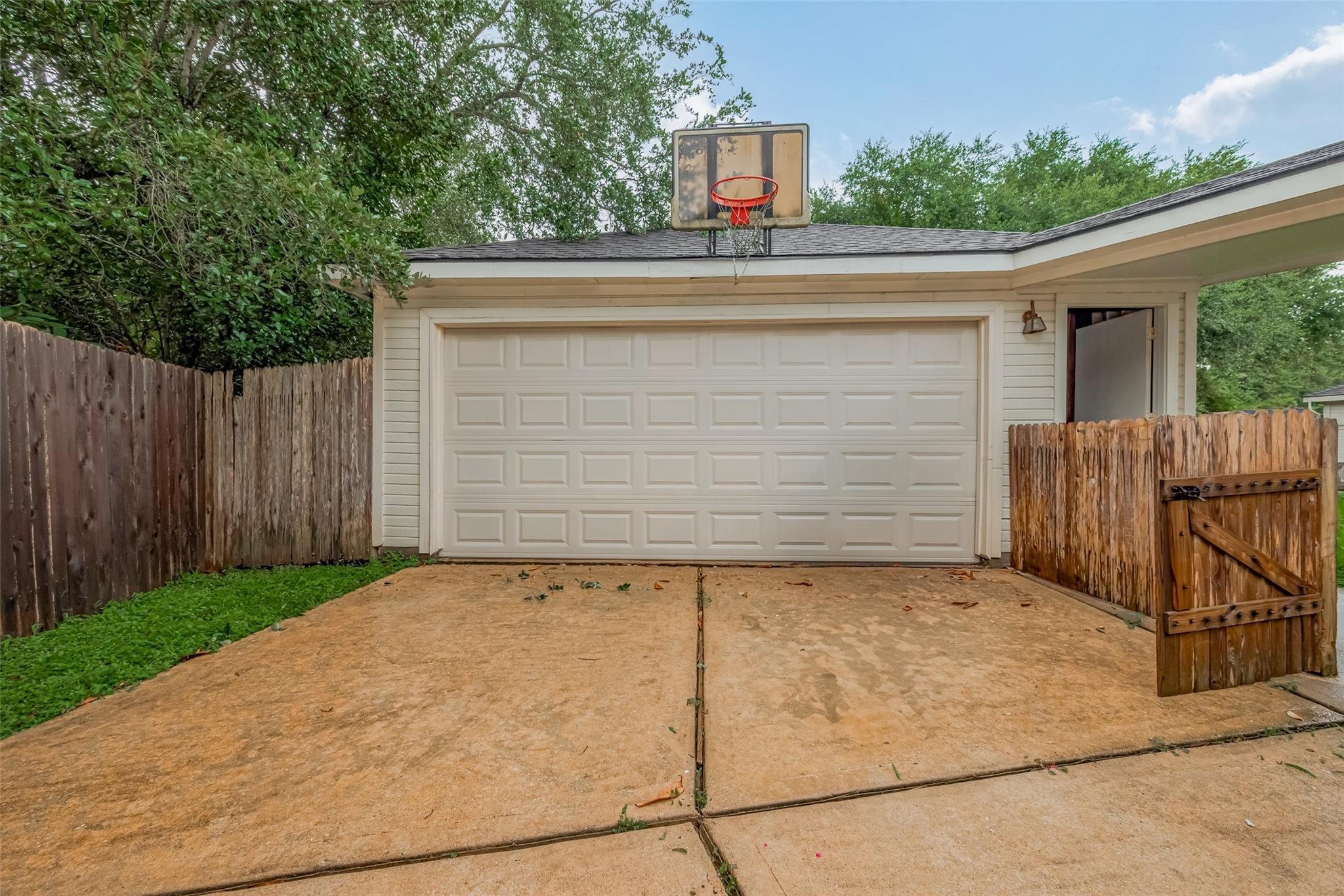 1615 Monvale Lane