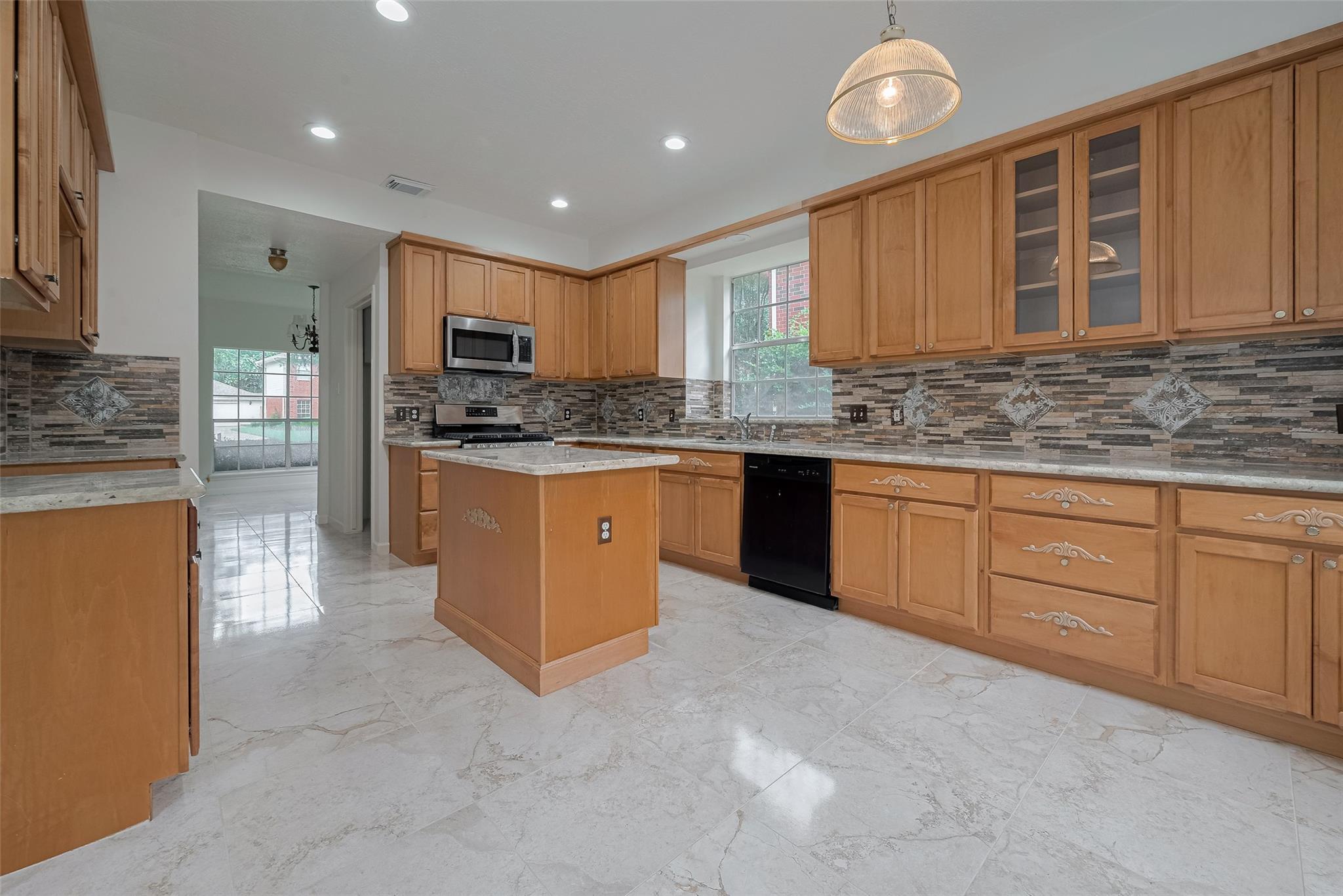 1615 Monvale Lane