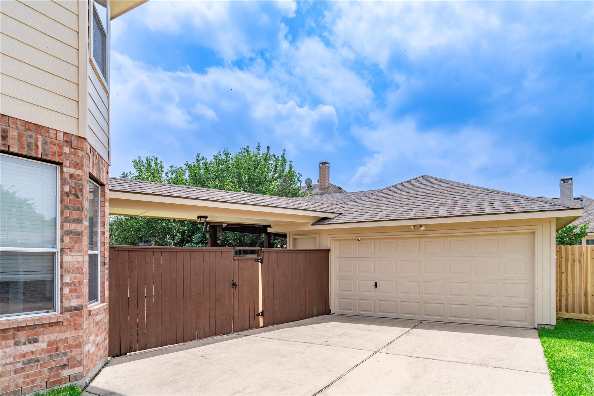 3906 Bianca Spring Lane