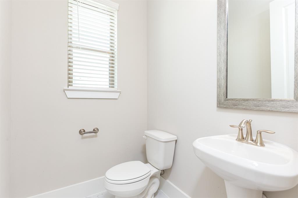 5836 E Post Oak Lane