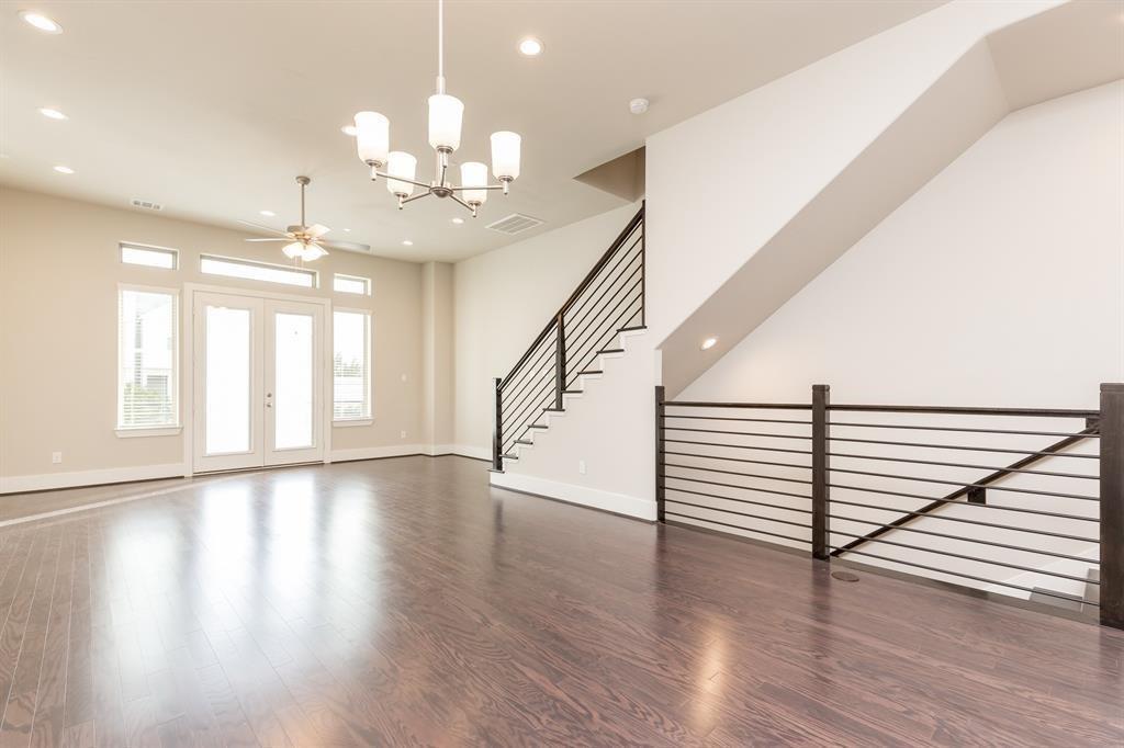 5836 E Post Oak Lane