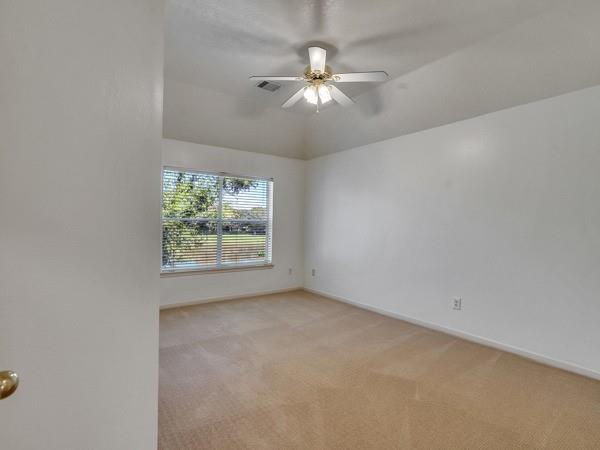 1915 Hollys Way