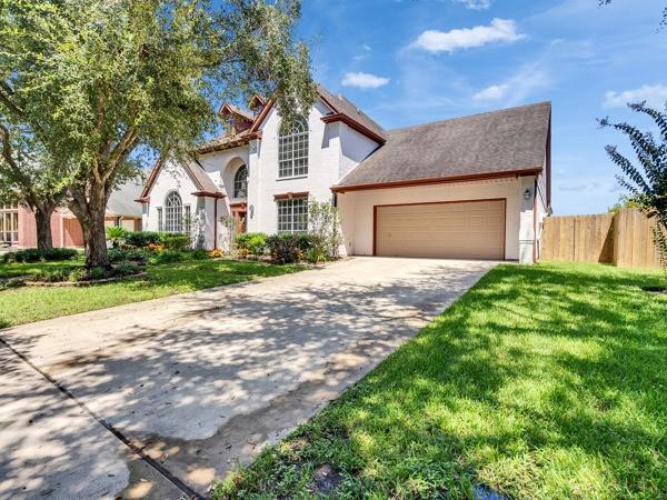 1915 Hollys Way
