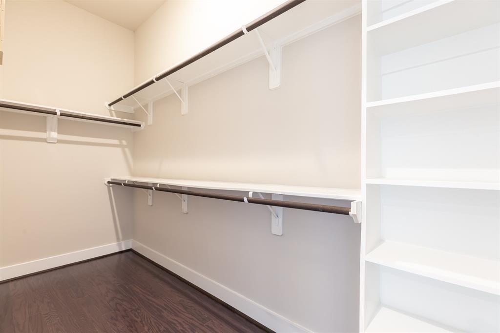 5836 E Post Oak Lane