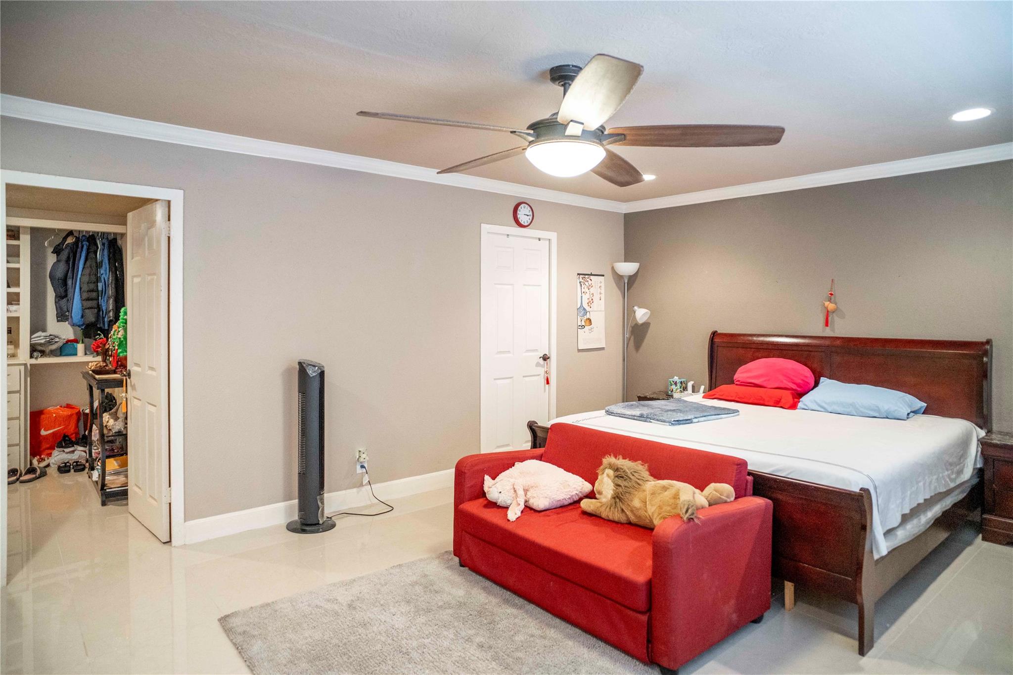 7510 Hornwood Drive # 204