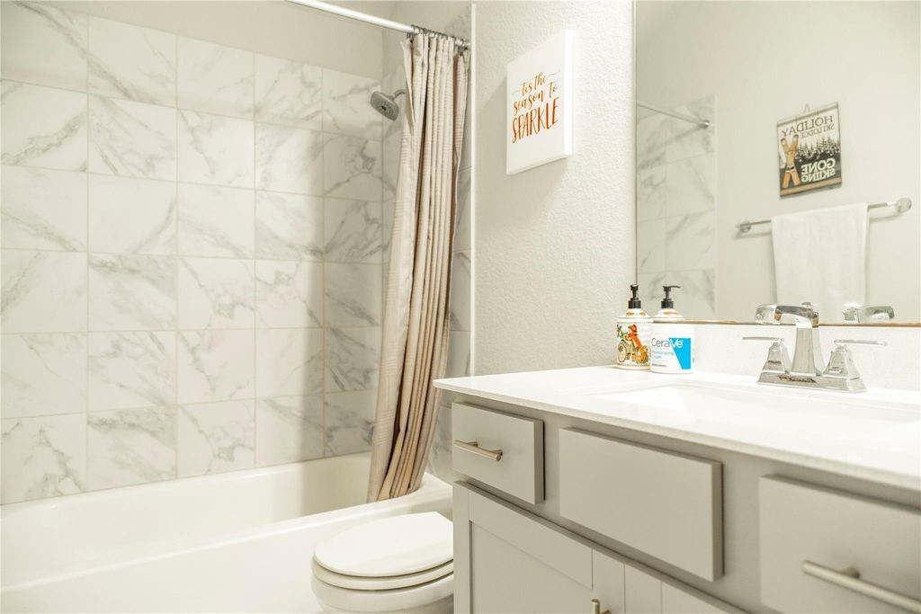 3419 Cabernet Shores Drive