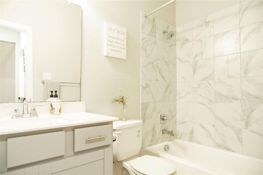 3419 Cabernet Shores Drive