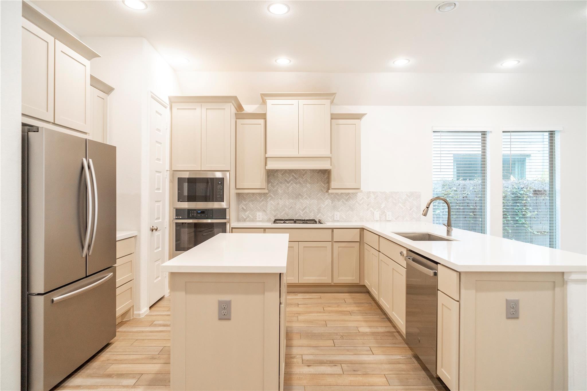 31410 Golden Cliffs Lane