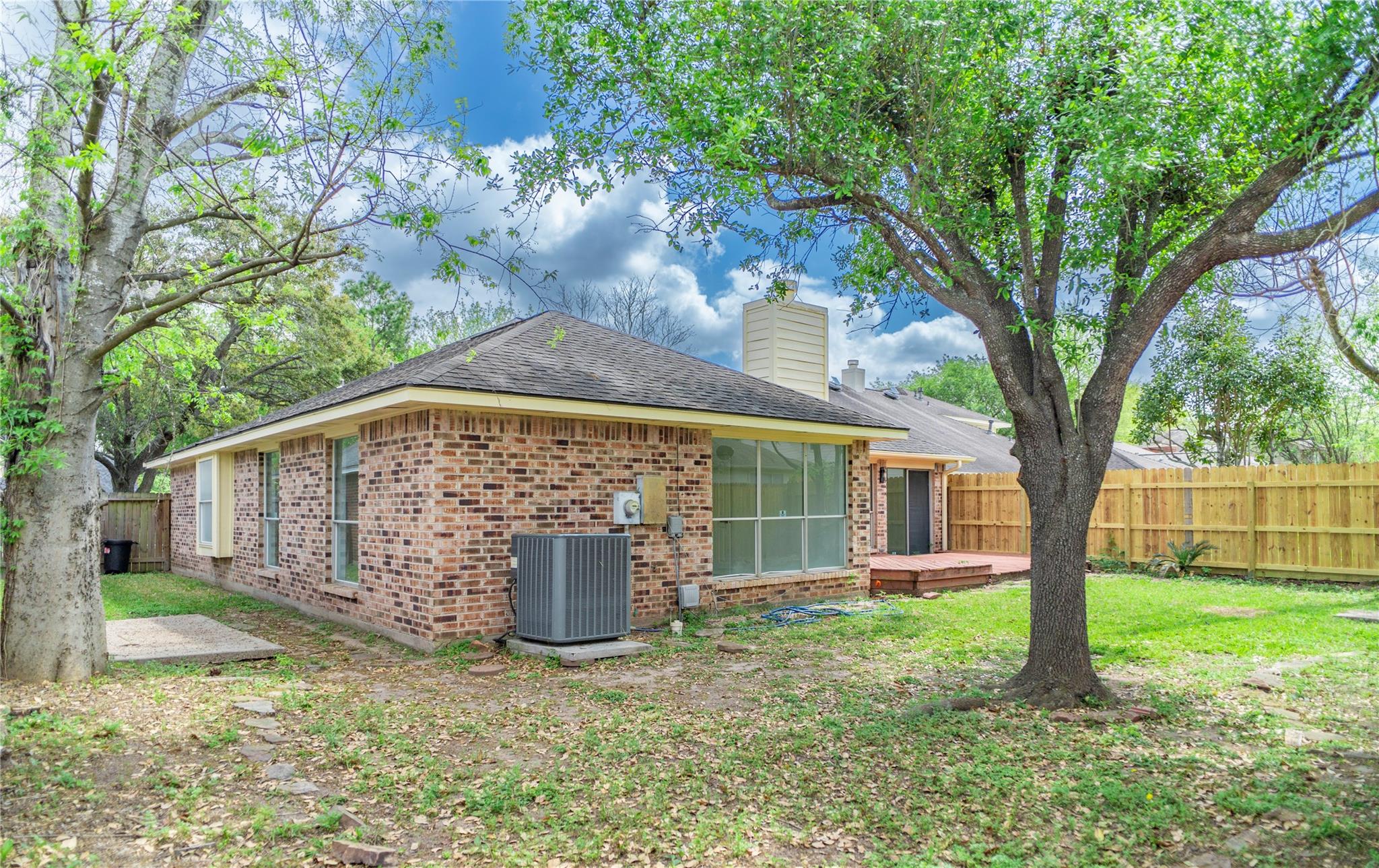 16342 Maple Downs Ln