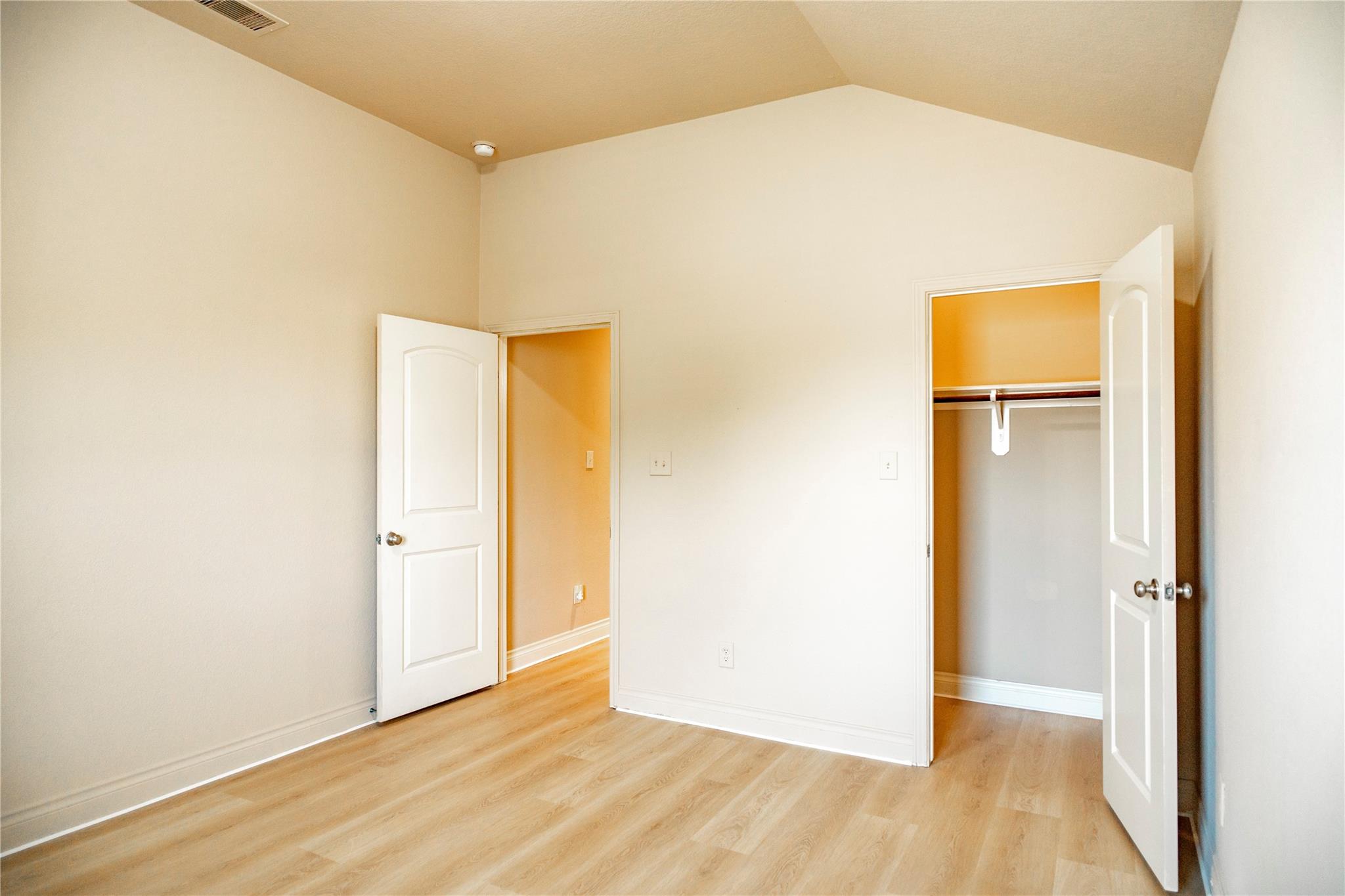 10827 Naburn Gate