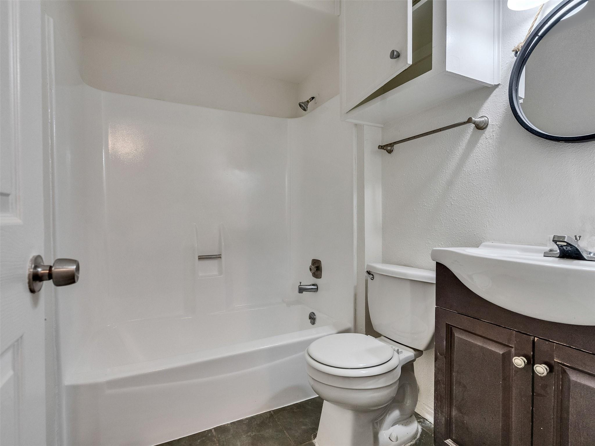 1912 Tremont Court
