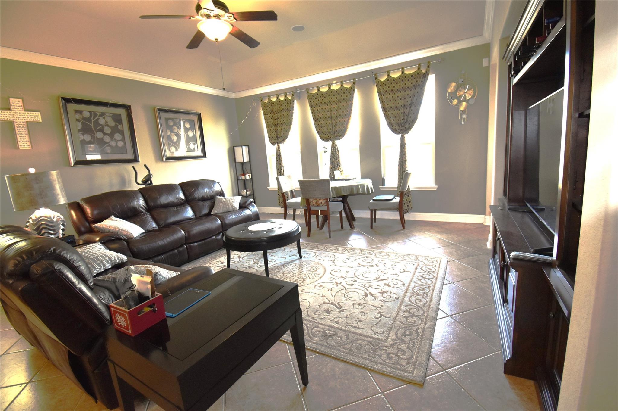 27606 Huggins Crest Court