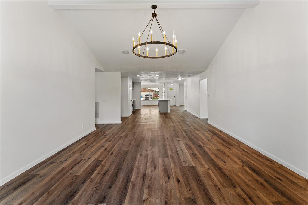 7815 Brook Trail Circle