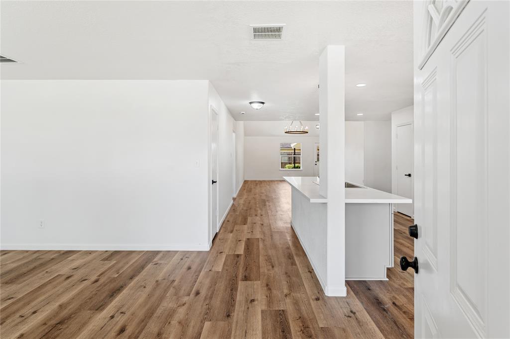 7815 Brook Trail Circle