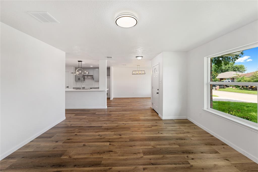 7815 Brook Trail Circle