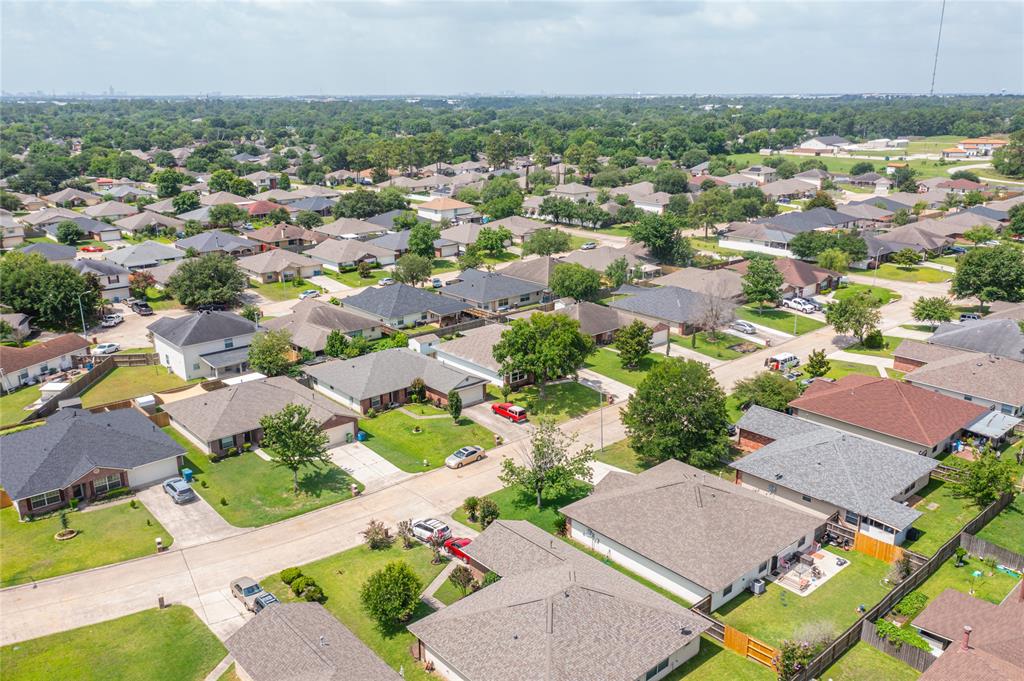 7815 Brook Trail Circle