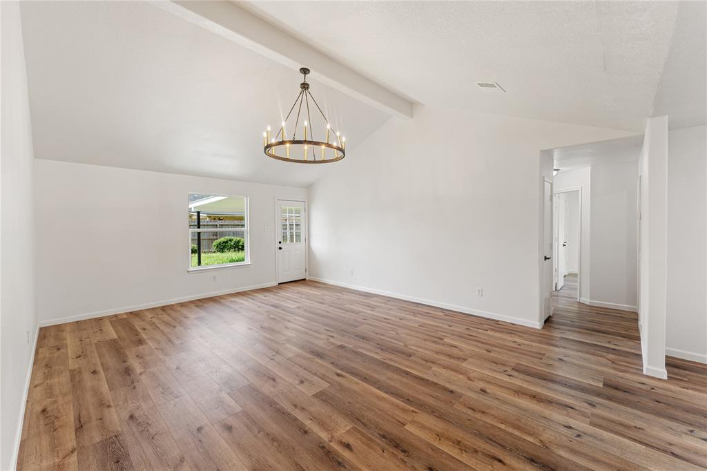 7815 Brook Trail Circle