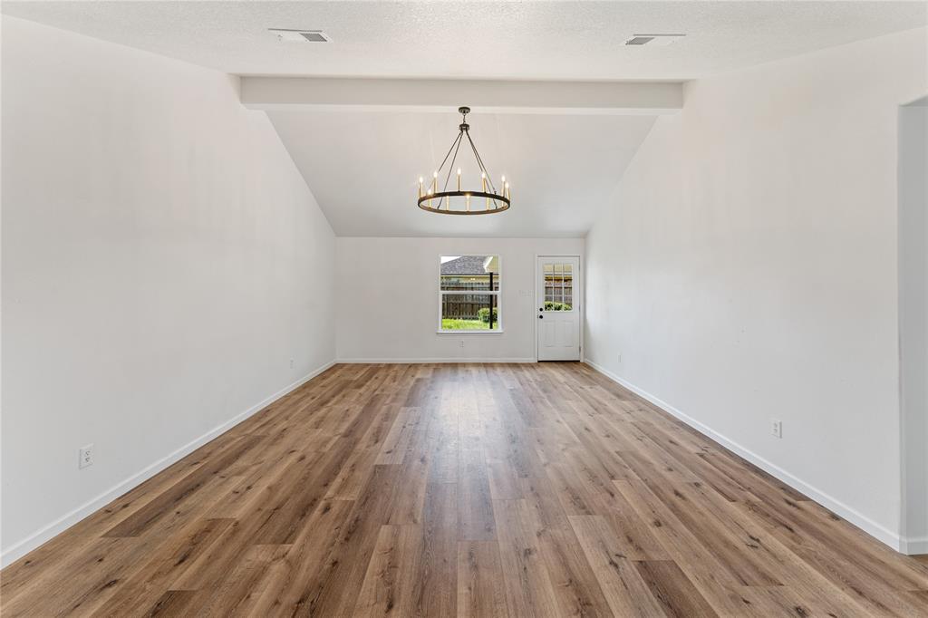 7815 Brook Trail Circle