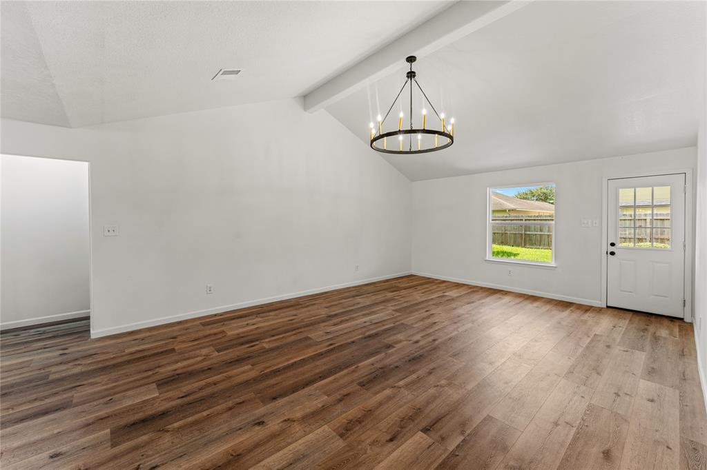 7815 Brook Trail Circle