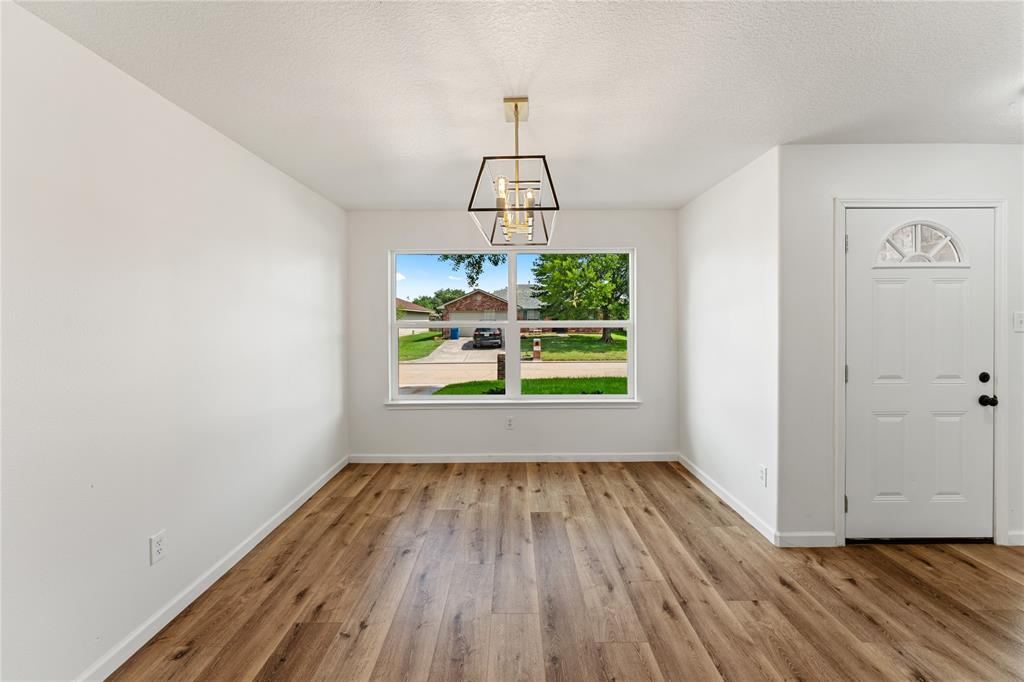 7815 Brook Trail Circle