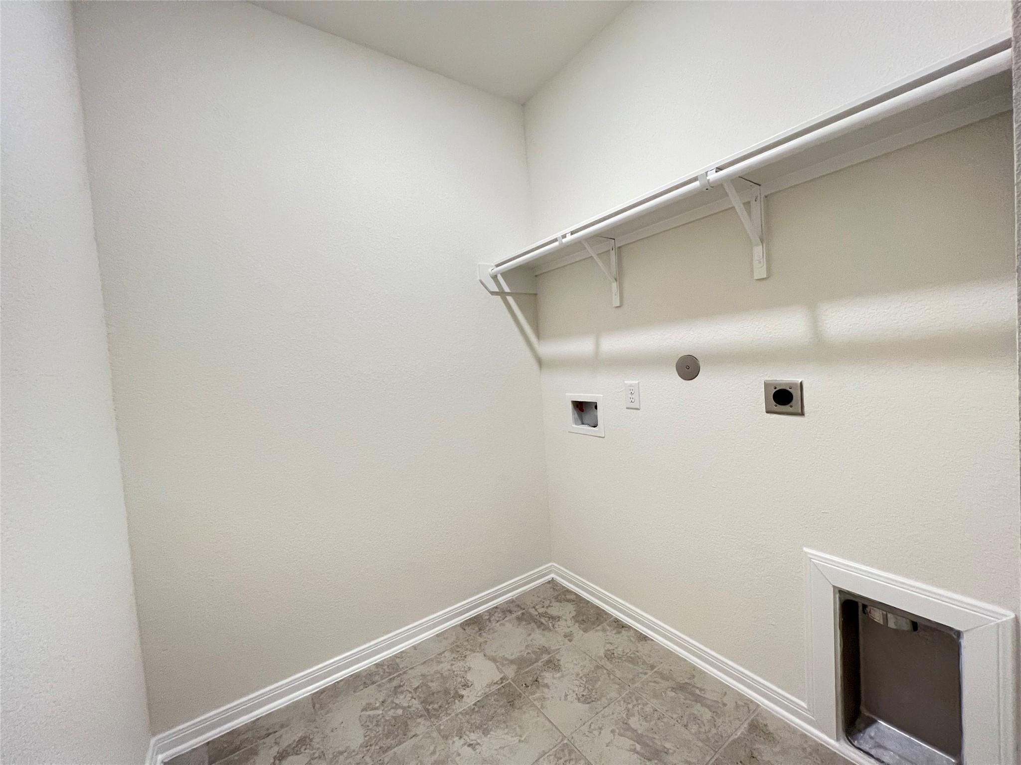 2107 Katalonia Lane