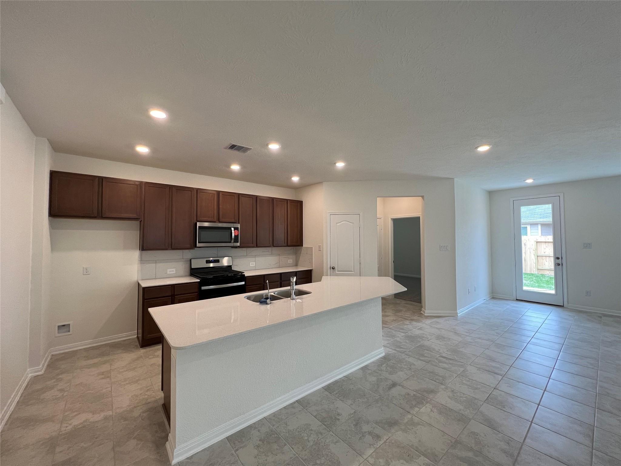 2107 Katalonia Lane