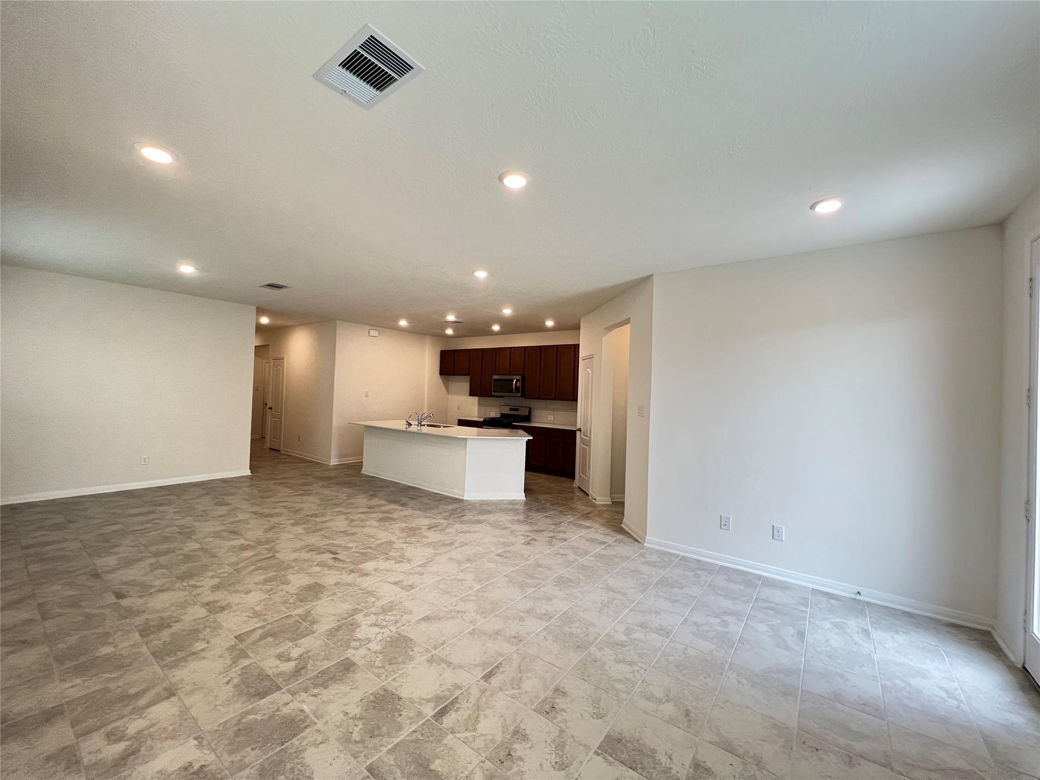 2107 Katalonia Lane