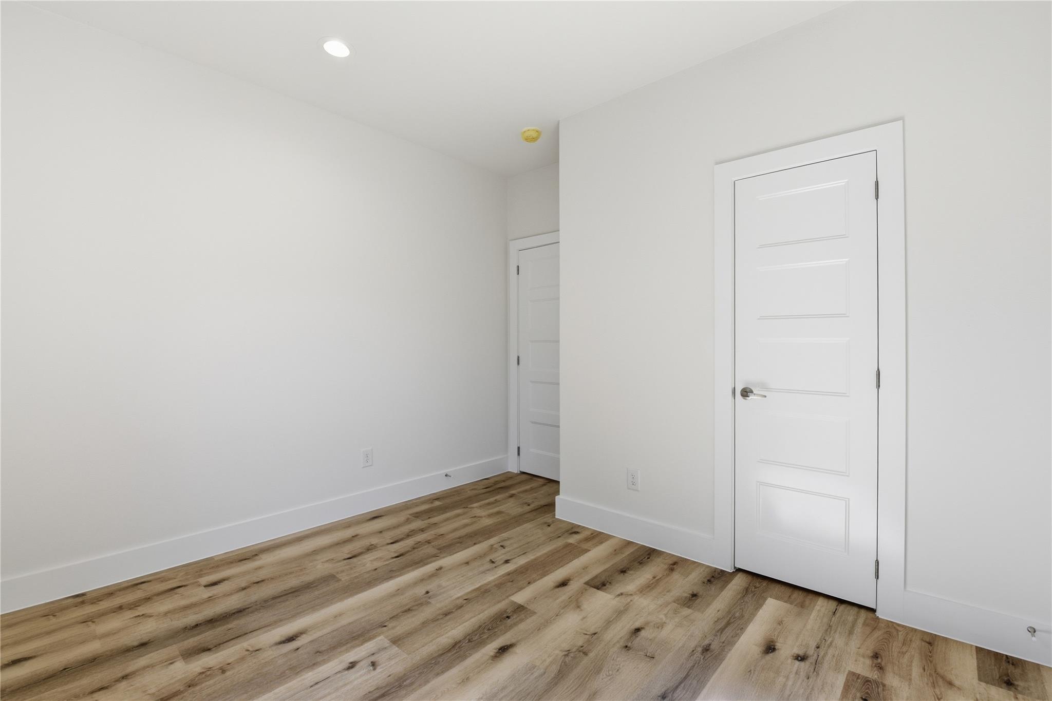 11917 N Hoa Sen Circle