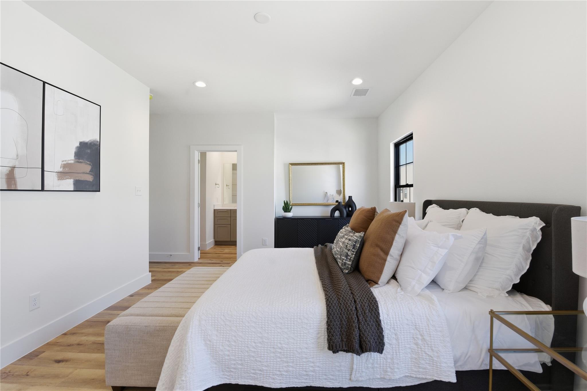 11917 N Hoa Sen Circle