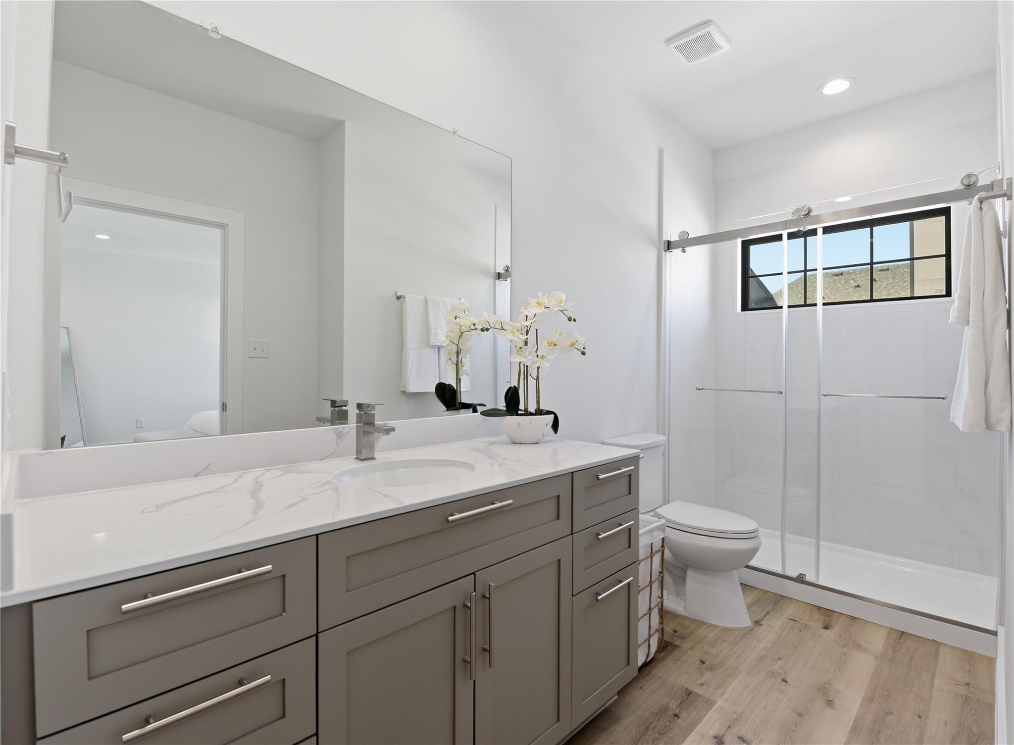11917 N Hoa Sen Circle