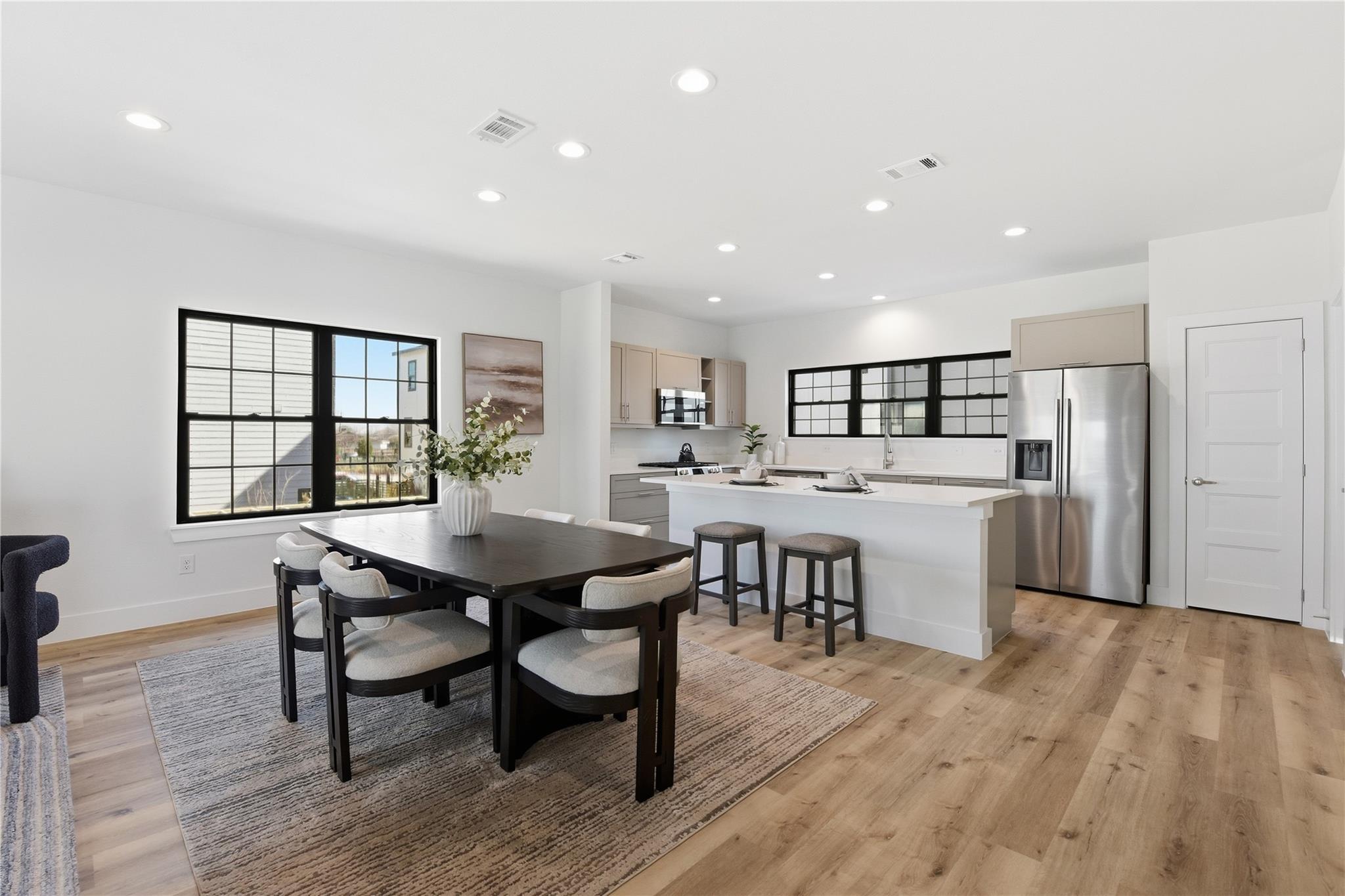 11917 N Hoa Sen Circle