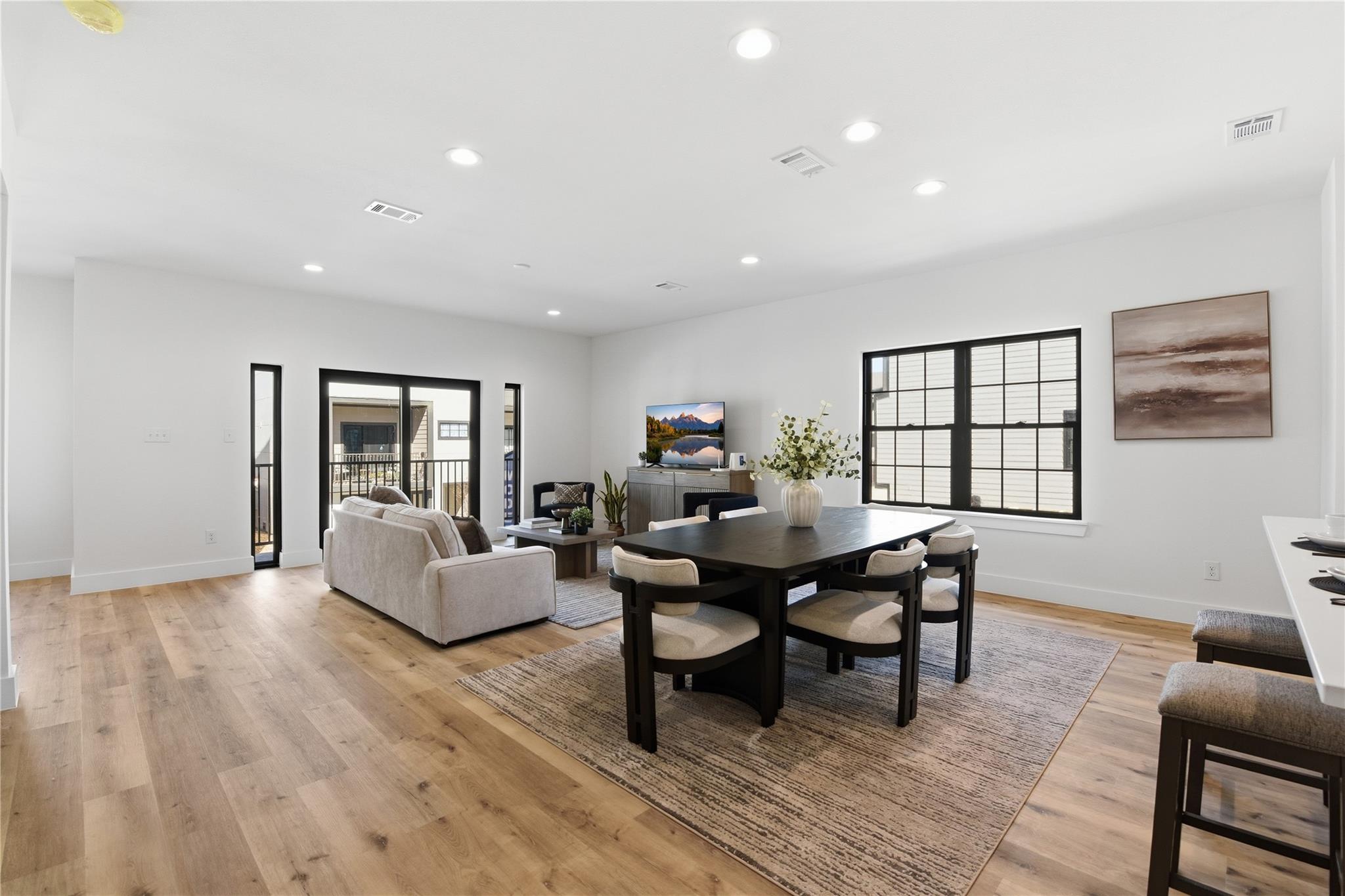 11917 N Hoa Sen Circle