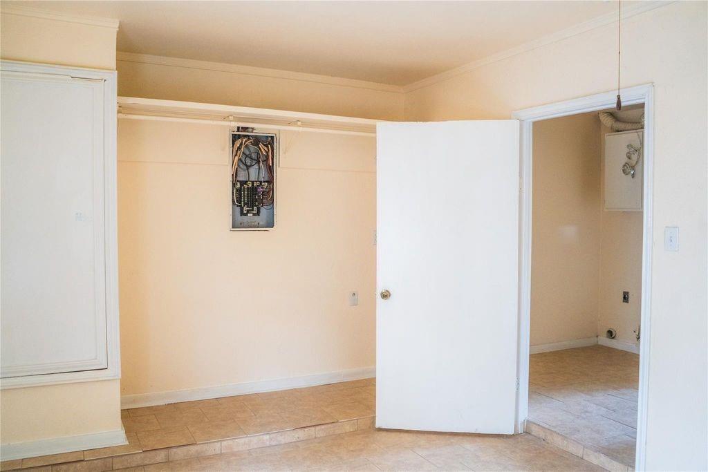 1169 Lago Vista Street