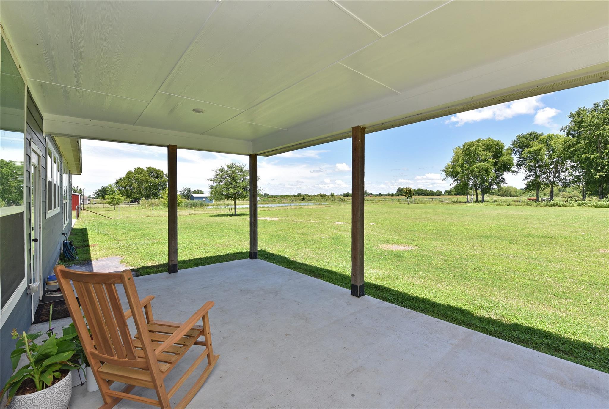 406 County Road 100