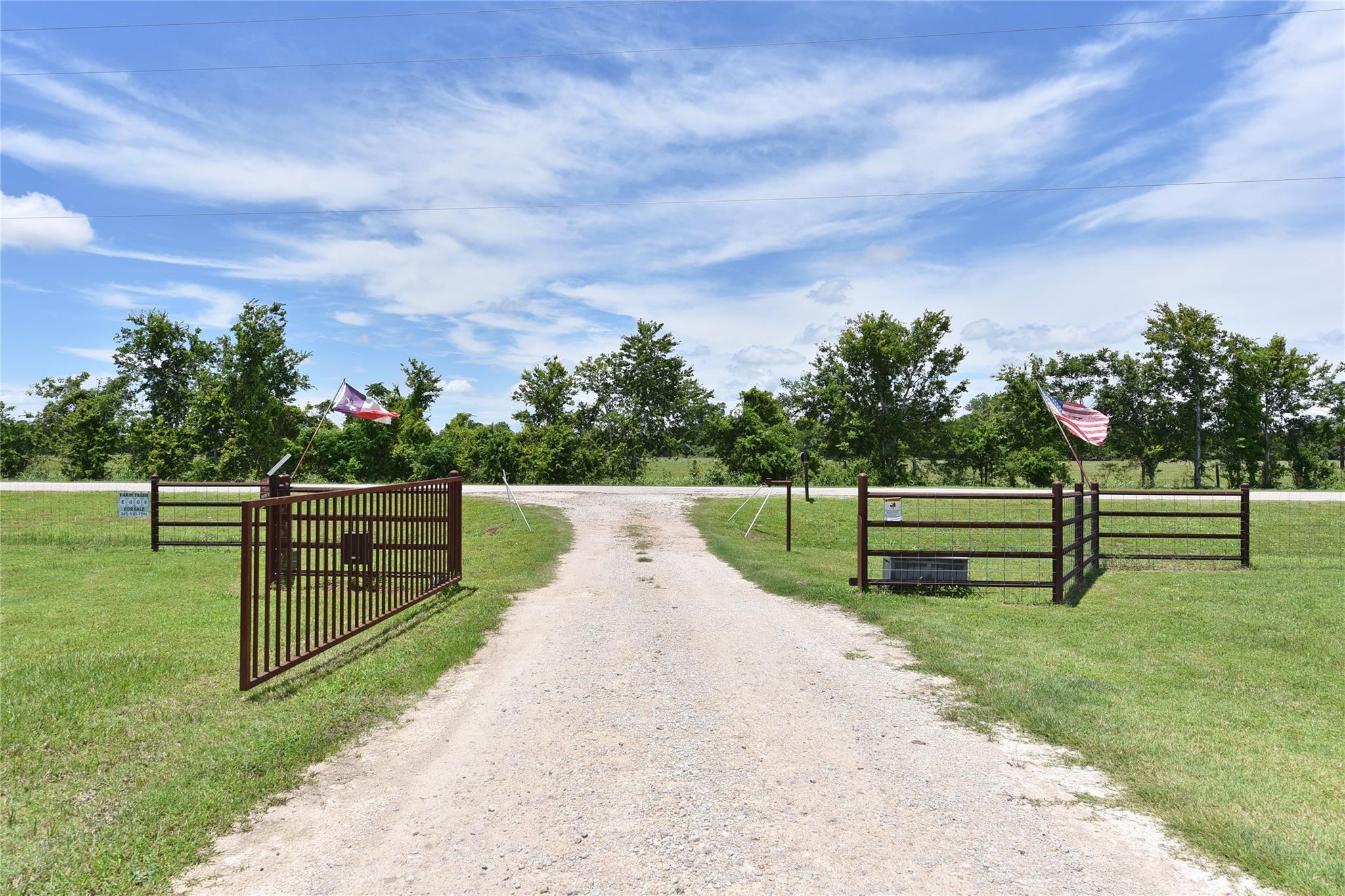 406 County Road 100